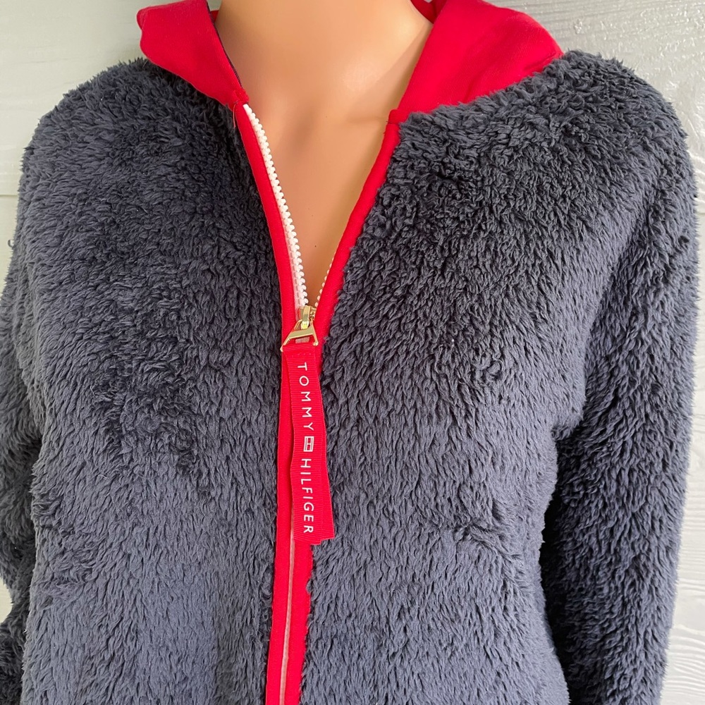 ๐ฅNWT- Tommy Hilfiger Global Sherpa Jacket (Sale) - Picture 8 of 13